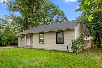 5835 Southseas Street, Houston, TX 77033 - Photo 4