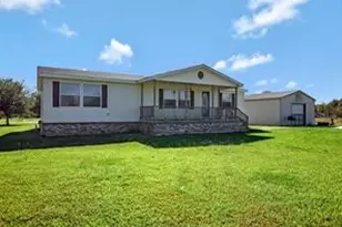 13515 Matthew Dr, Alvin, TX 77511 - Photo 2