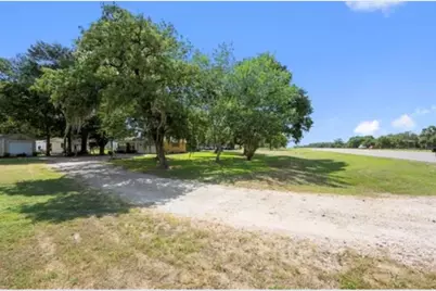 2291 Highway 71, Columbus, TX 78934 - Photo 8
