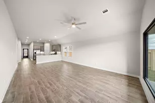 3327 Tilley Dr, Rosenberg, TX 77471 - Photo 10