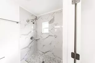 4710 Glenmont St, Bellaire, TX 77401 - Photo 16