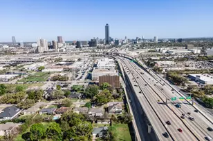 4710 Glenmont St, Bellaire, TX 77401 - Photo 30