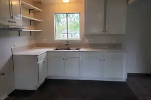 3418 Memel St, Houston, TX 77026 - Photo 10