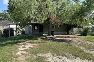 3418 Memel St, Houston, TX 77026 - Photo 1