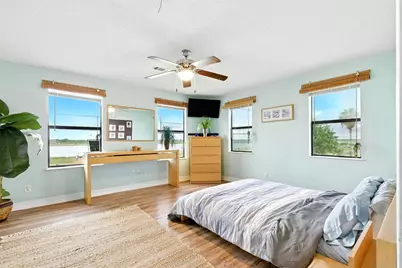 7215 Beau Rue Street, Hitchcock, TX 77563 - Photo 20