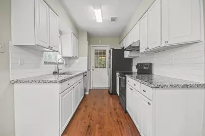 16215 Barcelona Drive, Friendswood, TX 77546 - Photo 6