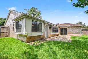 16215 Barcelona Dr, Friendswood, TX 77546 - Photo 16