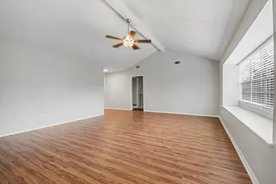 16215 Barcelona Drive, Friendswood, TX 77546 - Photo 4