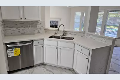 23510 Stratsborough Drive, Katy, TX 77494 - Photo 10