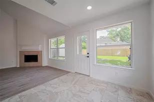 3223 Candlepine Dr, Spring, TX 77388 - Photo 10