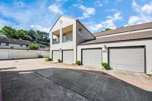 2468 Bering Dr, Houston, TX 77057 - Photo 4