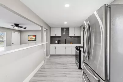 5914 Southcrest St Street, Houston, TX 77033 - Photo 12