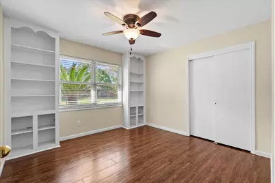 802 Riverside Drive, Hillcrest Village, TX 77511 - Photo 14