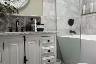 6811 St Augustine St, Houston, TX 77021 - Photo 6