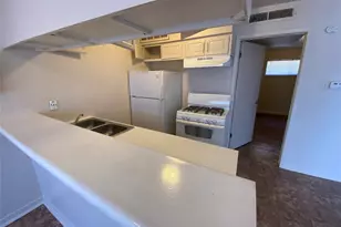 9425 Scott St, Houston, TX 77051 - Photo 6
