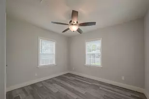 4417 Knoxville St, Houston, TX 77051 - Photo 8