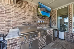 1429 Talco Garden Ct, League City, TX 77573 - Photo 4