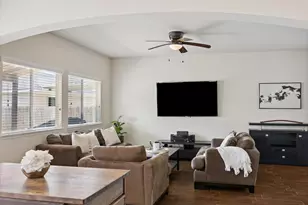 1511 Claremont Garden Cir, Houston, TX 77047 - Photo 4