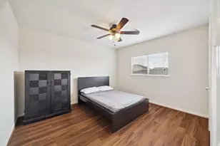 1511 Claremont Garden Cir, Houston, TX 77047 - Photo 16