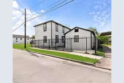 3126 Webster St, Houston, TX 77004 - Photo 1