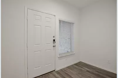 1055 Llano Trail, Dayton, TX 77535 - Photo 4