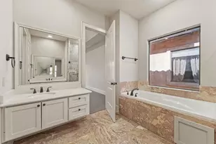5459 John Dreaper Dr, Houston, TX 77056 - Photo 14