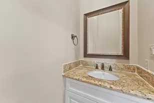 5459 John Dreaper Dr, Houston, TX 77056 - Photo 10