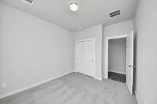 12003 Maple Oak Dr, Houston, TX 77066 - Photo 6