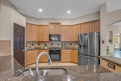 11638 Kensal Bay Lane, Tomball, TX 77377 - Photo 8