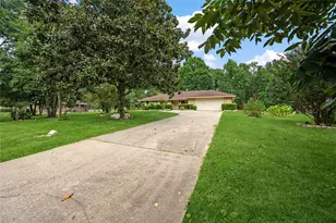 140 Pine Valley Dr, Livingston, TX 77351 - Photo 1