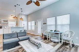 877 Palmetto Dr, Crystal Beach, TX 77650 - Photo 1