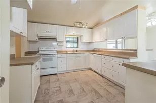 36177 Lomax Rd, Brookshire, TX 77423 - Photo 10