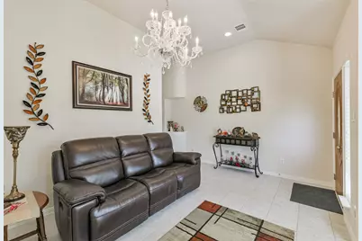 7527 Windsor Valley Lane, Houston, TX 77049 - Photo 8