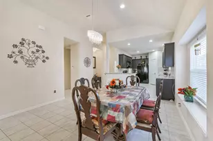 7527 Windsor Valley Ln, Houston, TX 77049 - Photo 16