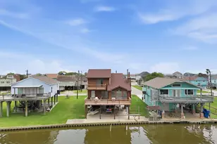 215 Redfish Dr, Freeport, TX 77541 - Photo 1
