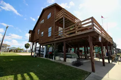 215 Redfish Drive, Freeport, TX 77541 - Photo 4