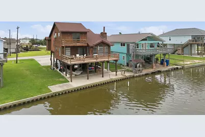 215 Redfish Drive, Freeport, TX 77541 - Photo 2
