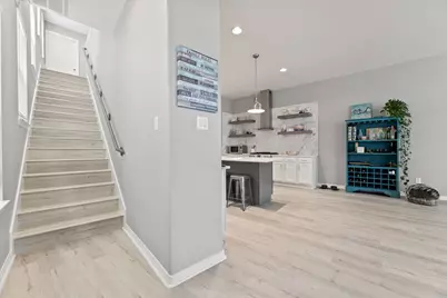 709 N Bayshore Drive, La Porte, TX 77571 - Photo 18