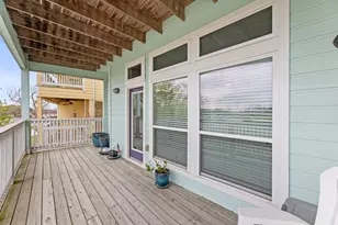 709 N Bayshore Dr, La Porte, TX 77571 - Photo 36