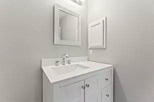 709 N Bayshore Dr, La Porte, TX 77571 - Photo 26