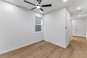 760 Lucky St, Houston, TX 77088 - Photo 16