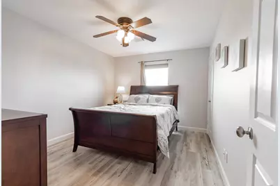 16506 Mansvelt Road, Jamaica Beach, TX 77554 - Photo 20