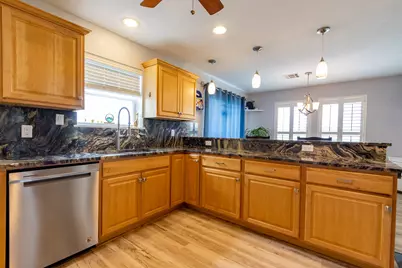 16506 Mansvelt Road, Jamaica Beach, TX 77554 - Photo 8