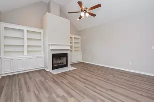 11102 Waxwing St, Houston, TX 77035 - Photo 12