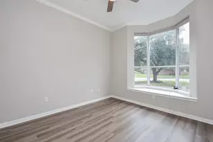 11102 Waxwing St, Houston, TX 77035 - Photo 16