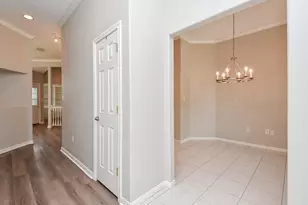 11102 Waxwing St, Houston, TX 77035 - Photo 4