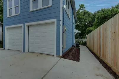 612 S Market Street, Brenham, TX 77833 - Photo 12