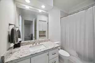 5 Magnolia Woods Dr, Kingwood, TX 77339 - Photo 36
