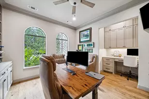 5 Magnolia Woods Dr, Kingwood, TX 77339 - Photo 18