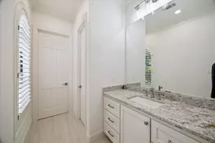 5 Magnolia Woods Dr, Kingwood, TX 77339 - Photo 32